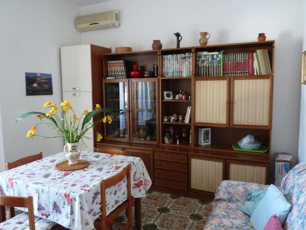 Casa Donna Gilda Lägenhet Lecce Exteriör bild